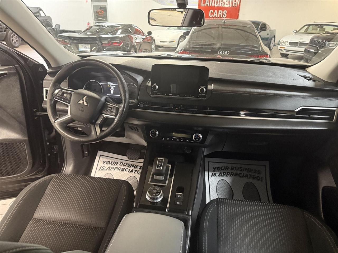 Mitsubishi Outlander ES 4WD 2022