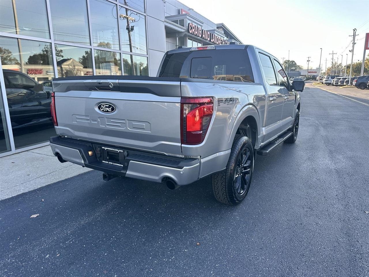 Ford F-150 XLT SuperCrew 4WD 2026