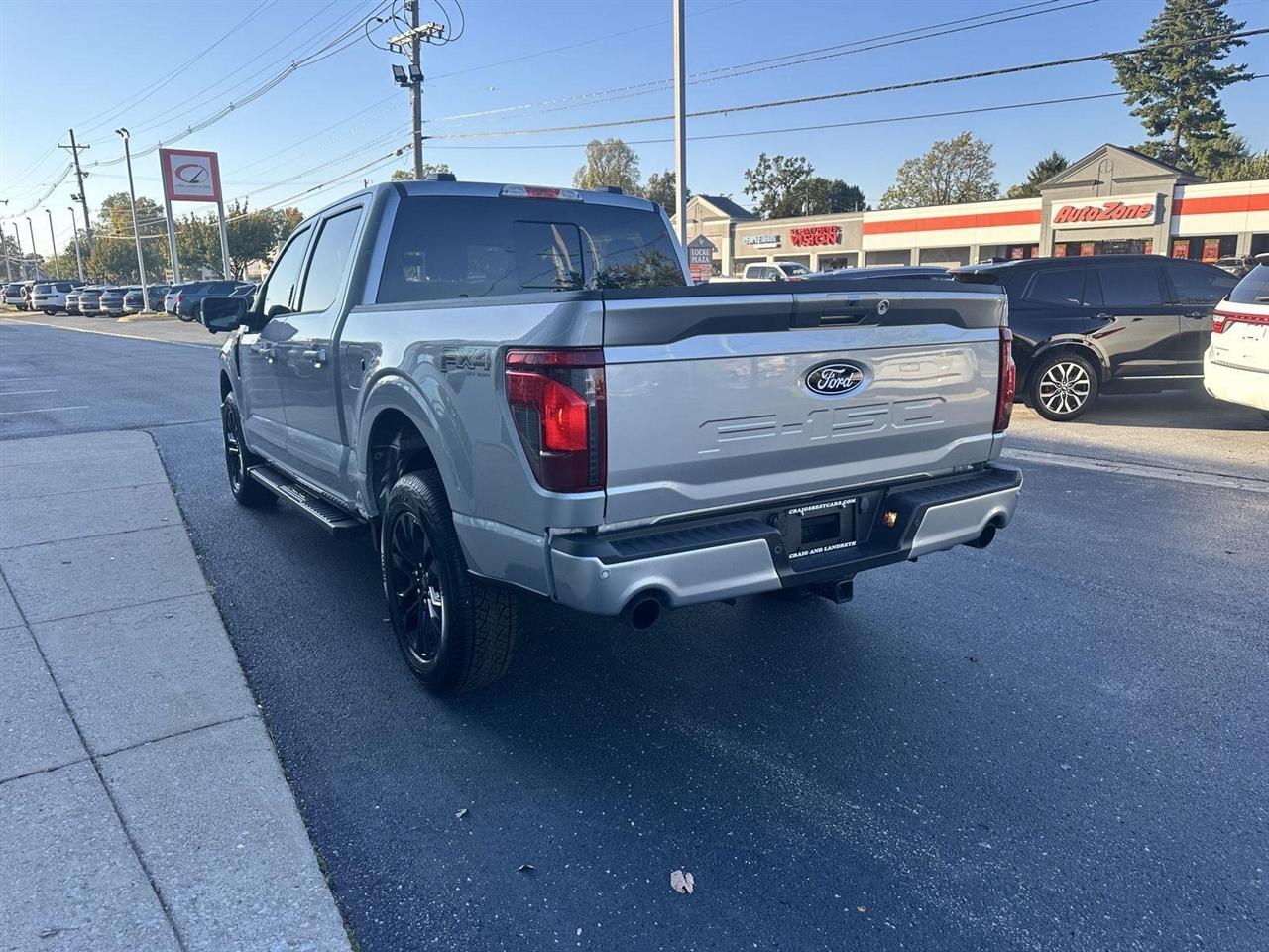 Ford F-150 XLT SuperCrew 4WD 2026