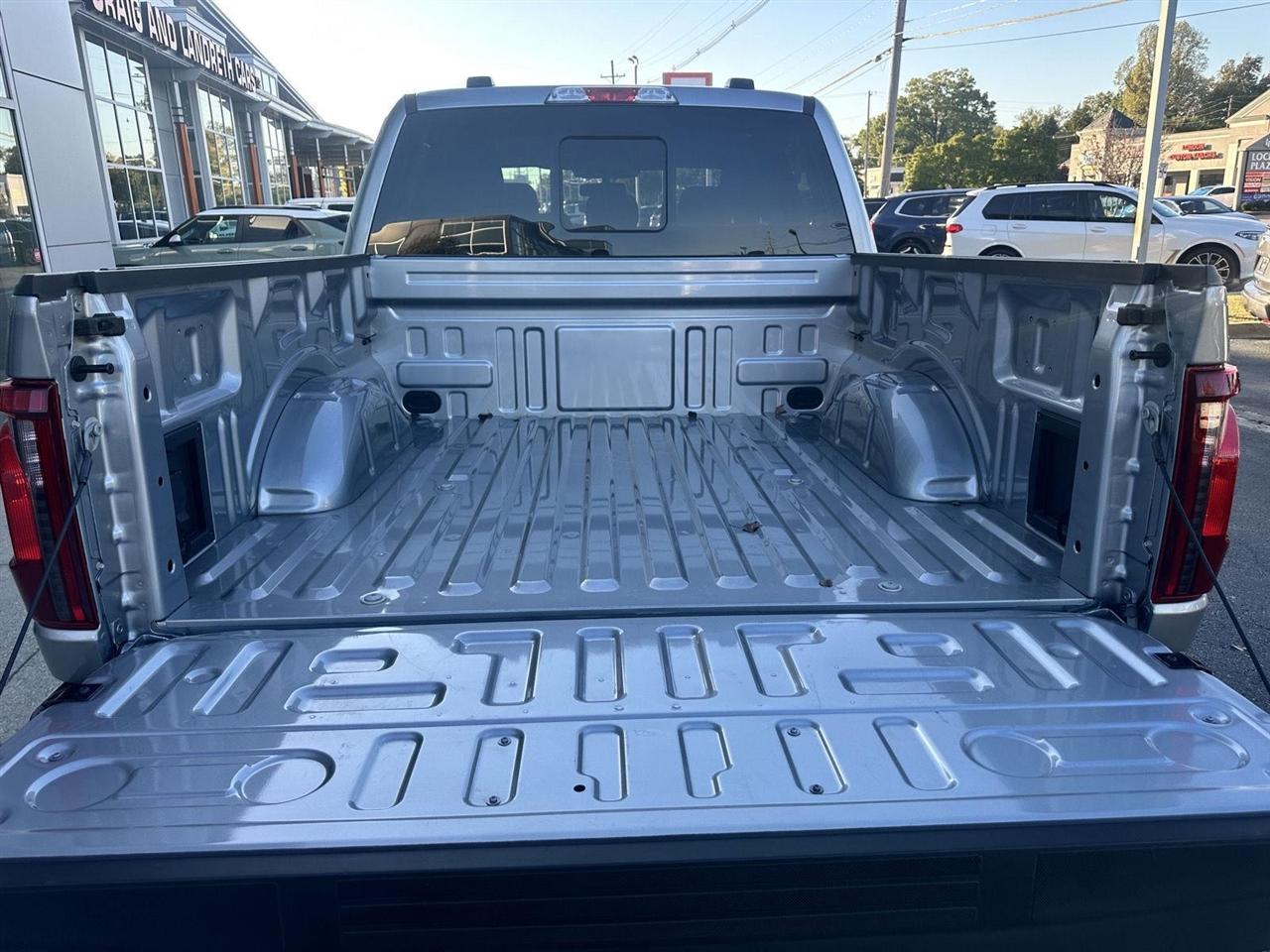 Ford F-150 XLT SuperCrew 4WD 2026
