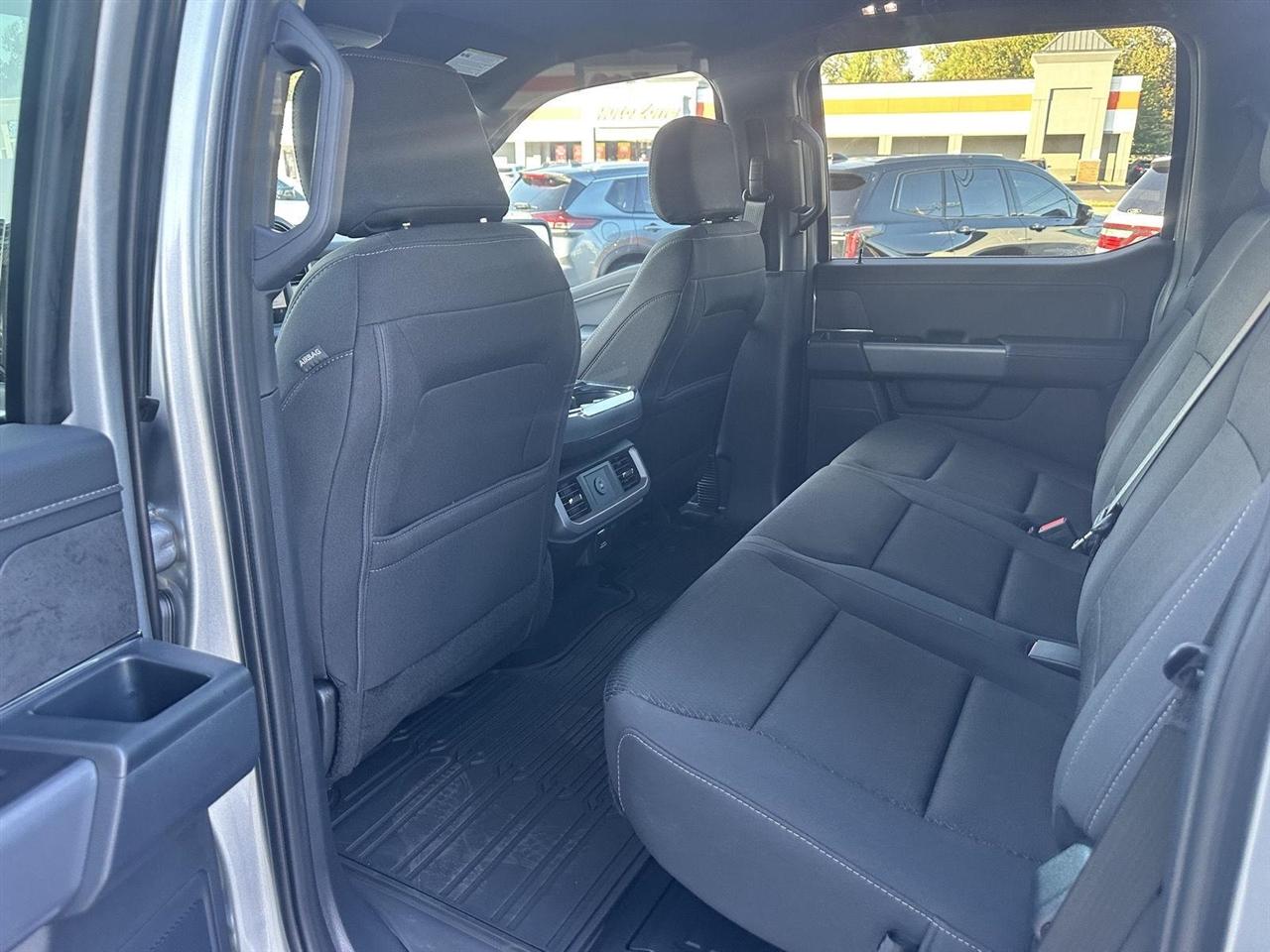 Ford F-150 XLT SuperCrew 4WD 2026