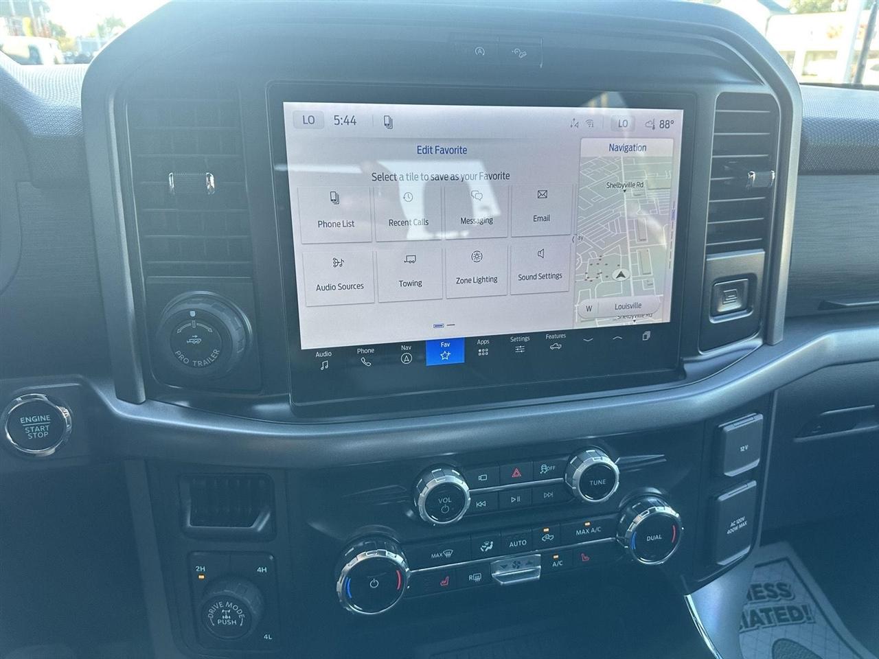 Ford F-150 XLT SuperCrew 4WD 2026