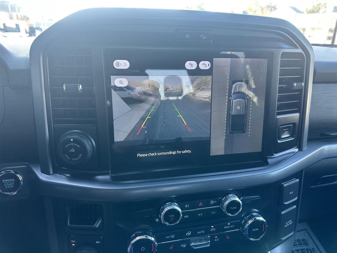 Ford F-150 XLT SuperCrew 4WD 2026