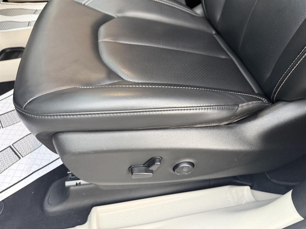 Chrysler Pacifica Touring L 2023