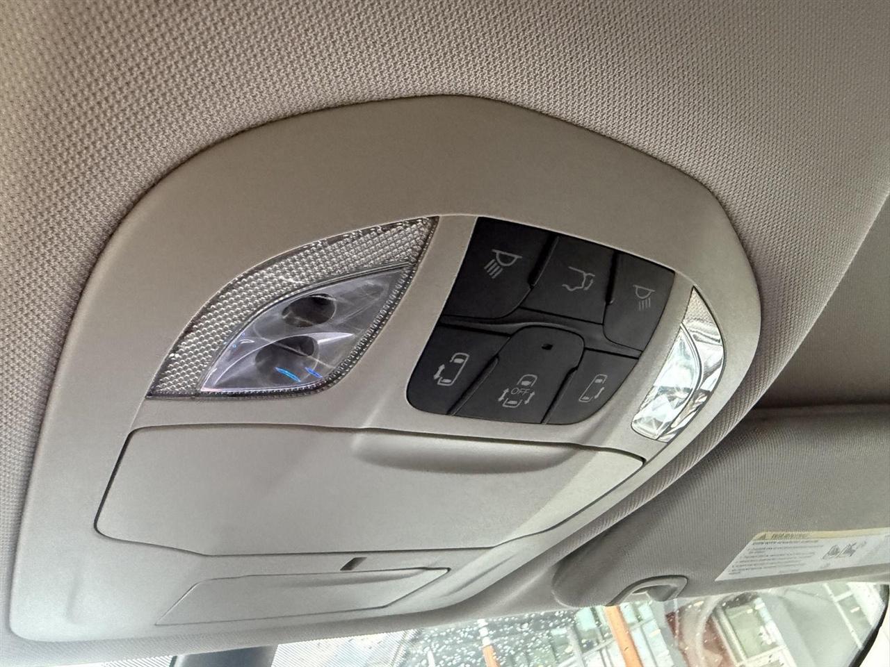 Chrysler Pacifica Touring L 2023