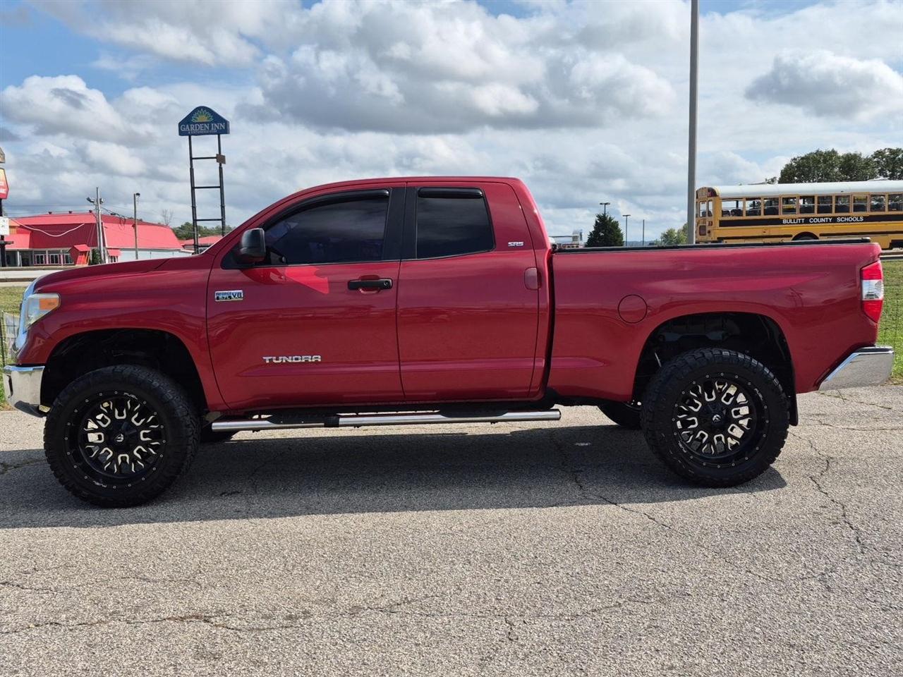Toyota Tundra SR5 5.7L V8 Double Cab 4WD 2014