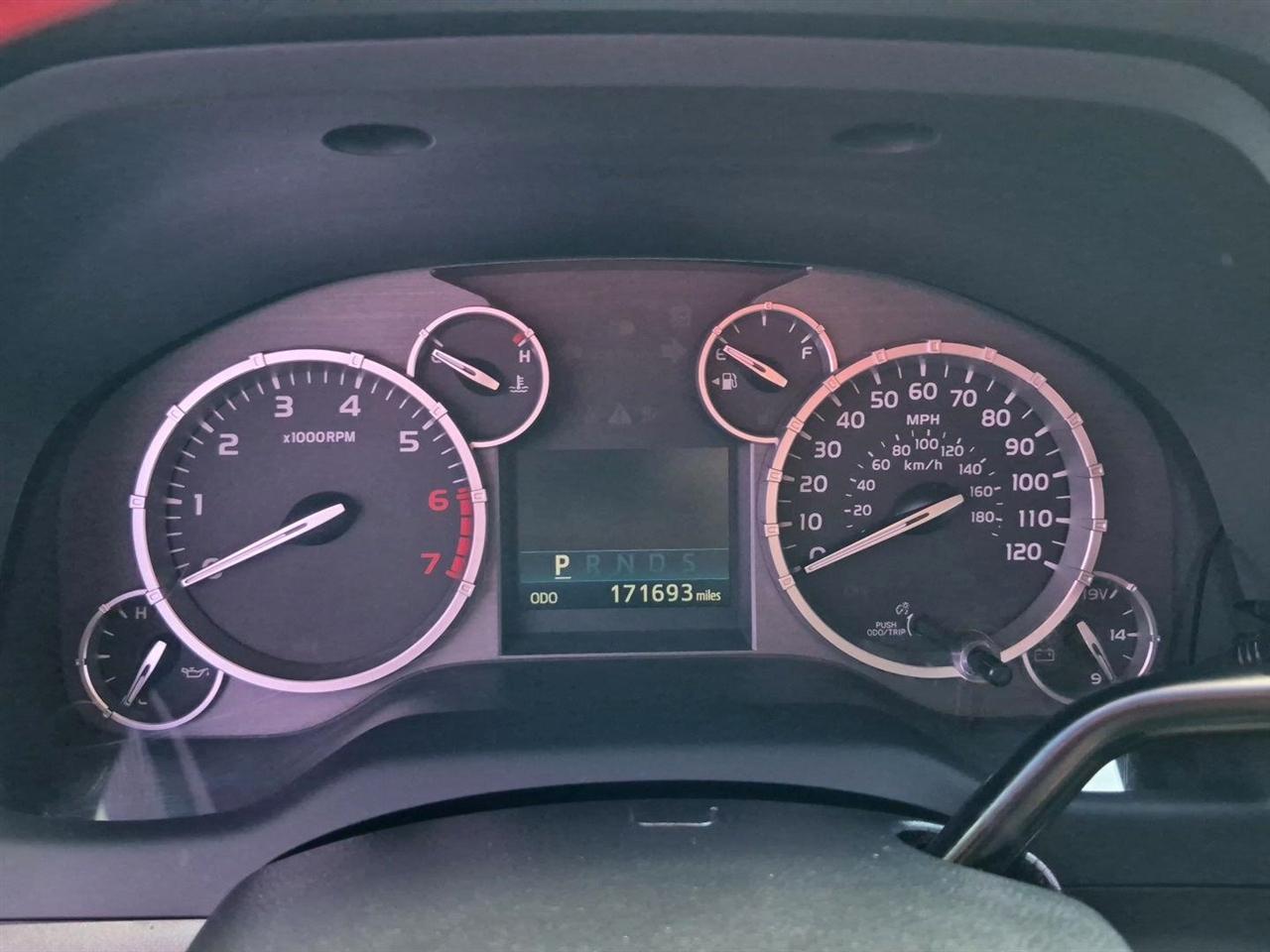 Toyota Tundra SR5 5.7L V8 Double Cab 4WD 2014