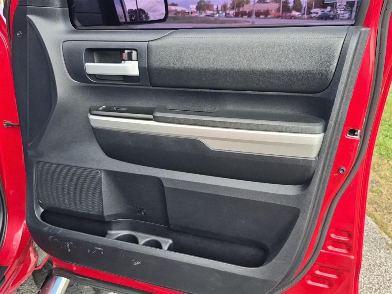 Toyota Tundra SR5 5.7L V8 Double Cab 4WD 2014