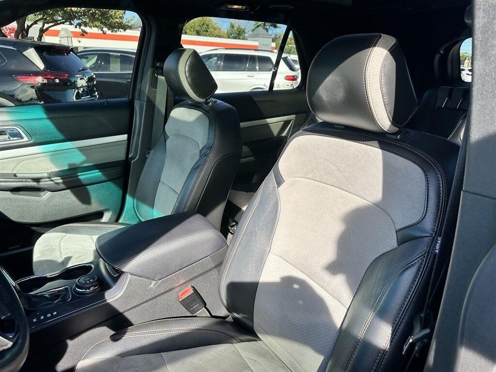 Ford Explorer XLT 4WD 2017