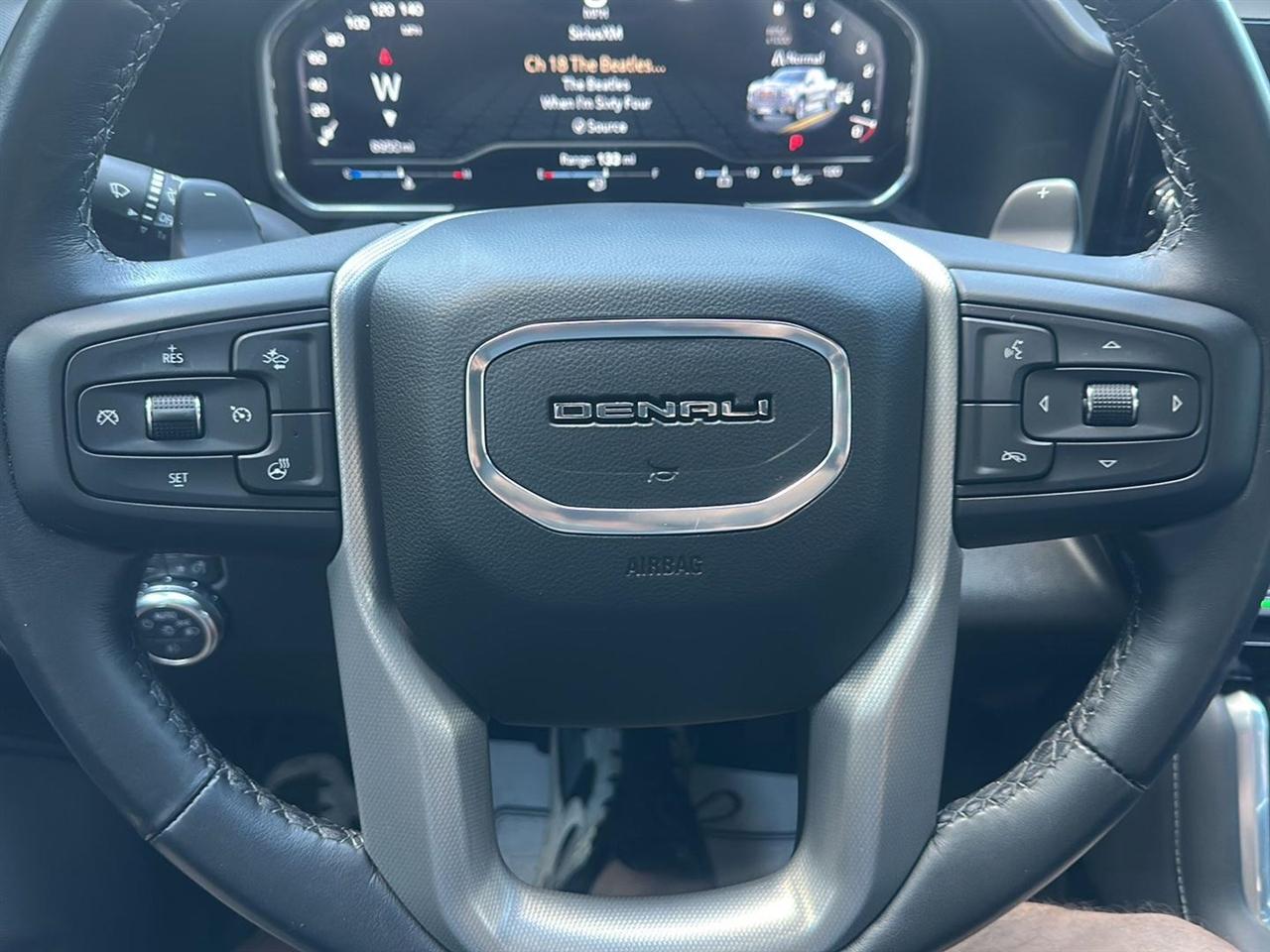 GMC Sierra 1500 Denali Crew Cab Short Box 4WD 2023