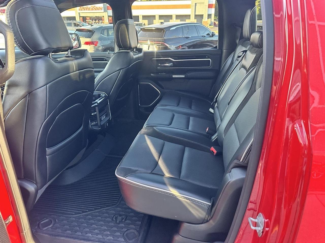 RAM 1500 Laramie Crew Cab SWB 4WD 2021