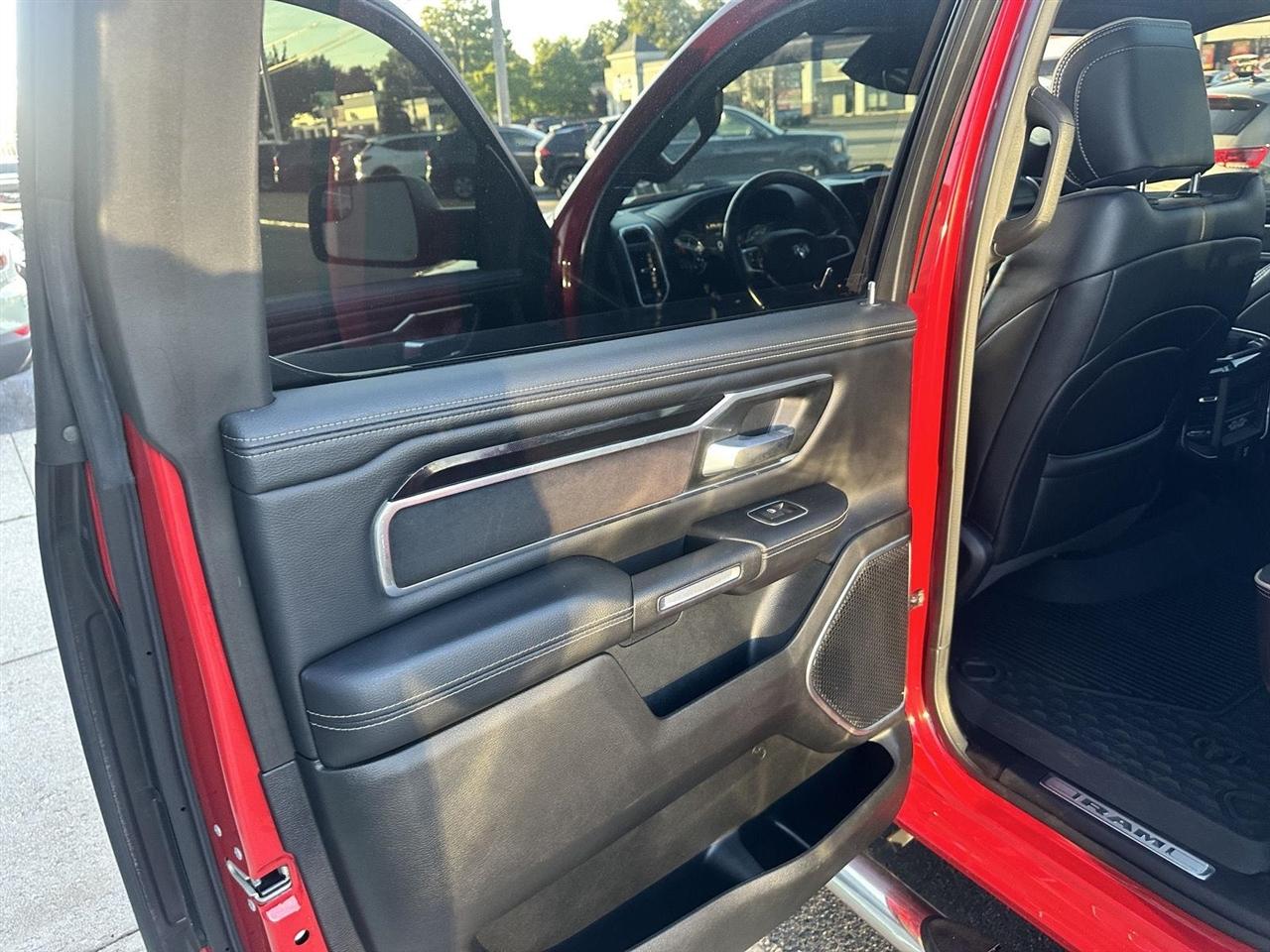 RAM 1500 Laramie Crew Cab SWB 4WD 2021