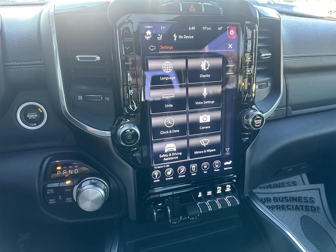 RAM 1500 Laramie Crew Cab SWB 4WD 2021
