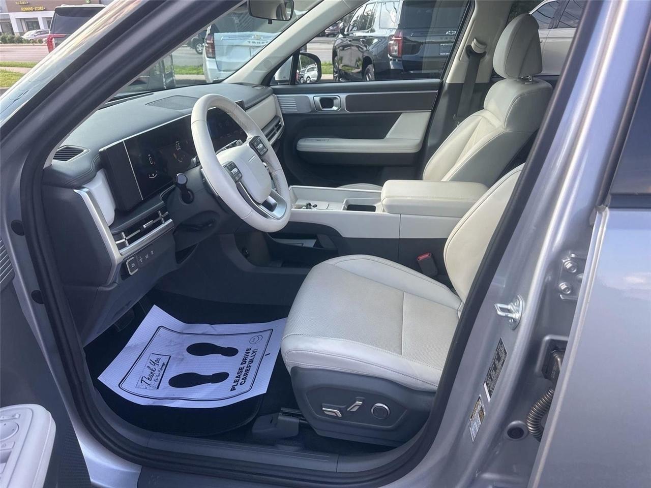 Hyundai Santa Fe SEL AWD 2025