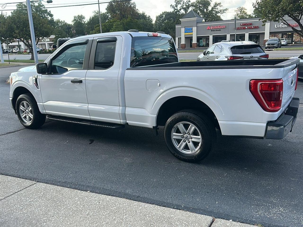 Ford F-150 XLT SuperCab 8-ft. 2WD 2022