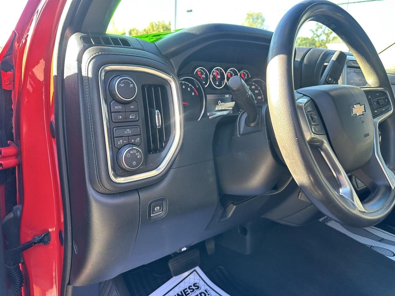 Chevrolet Silverado 1500 LT Crew Cab 4WD 2019