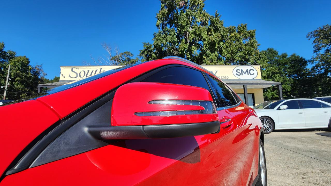 Mercedes-Benz GLA  2017
