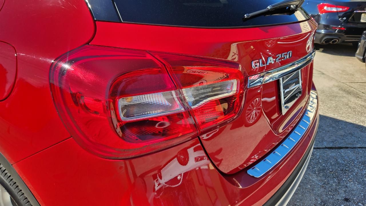 Mercedes-Benz GLA  2017