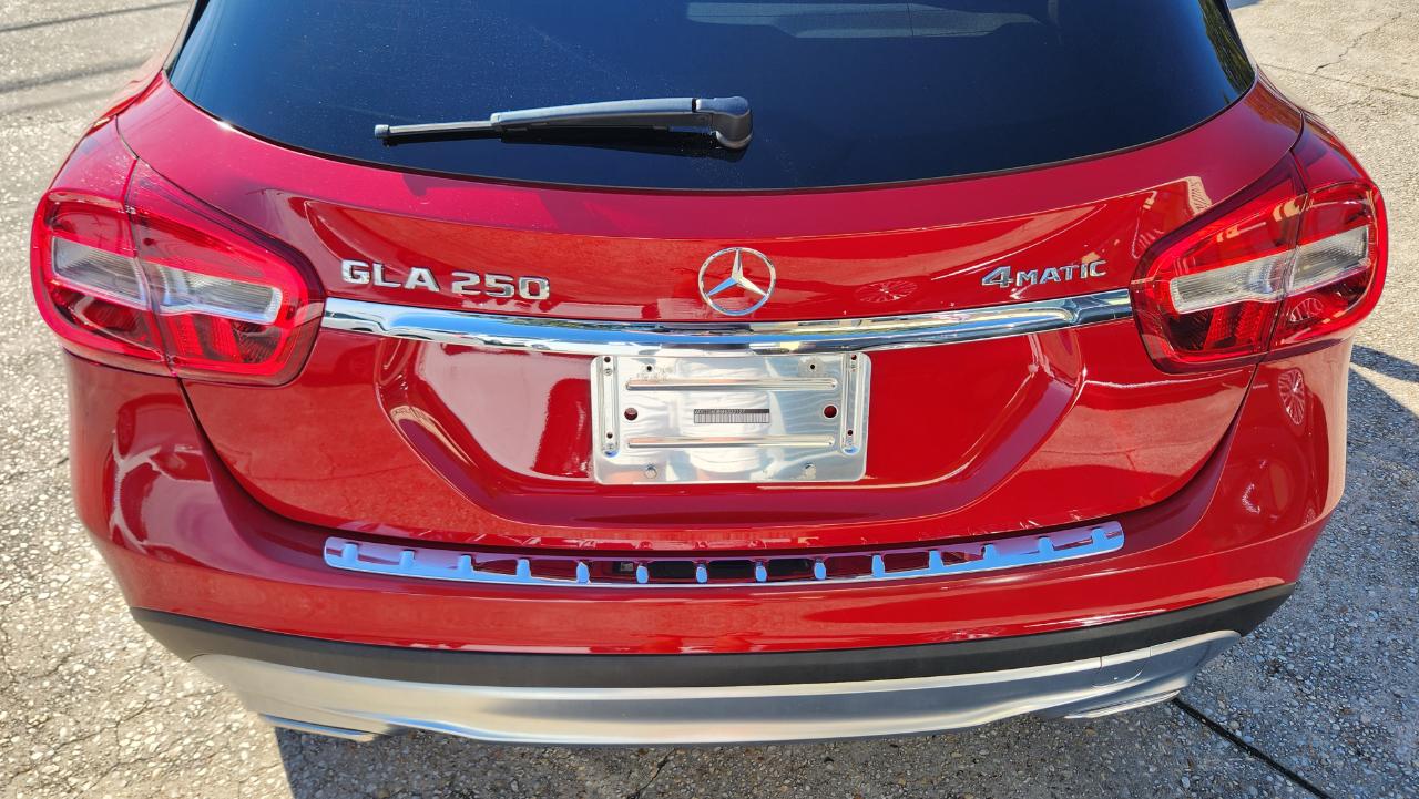 Mercedes-Benz GLA  2017