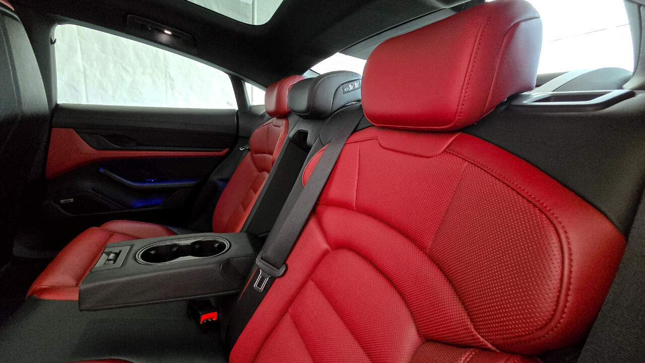 2021 Porsche Taycan 4S photo 45
