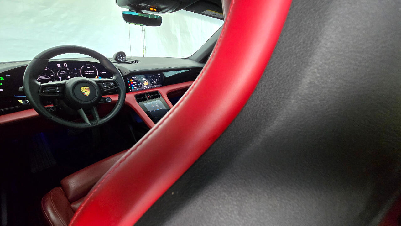 2021 Porsche Taycan 4S photo 47