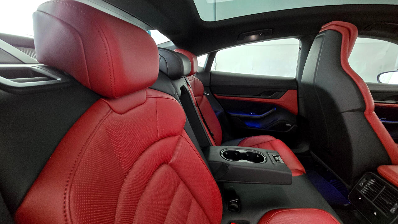 2021 Porsche Taycan 4S photo 54
