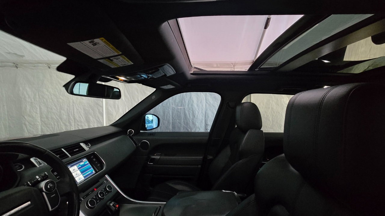 2014 Land Rover Range Rover Sport HSE photo 22