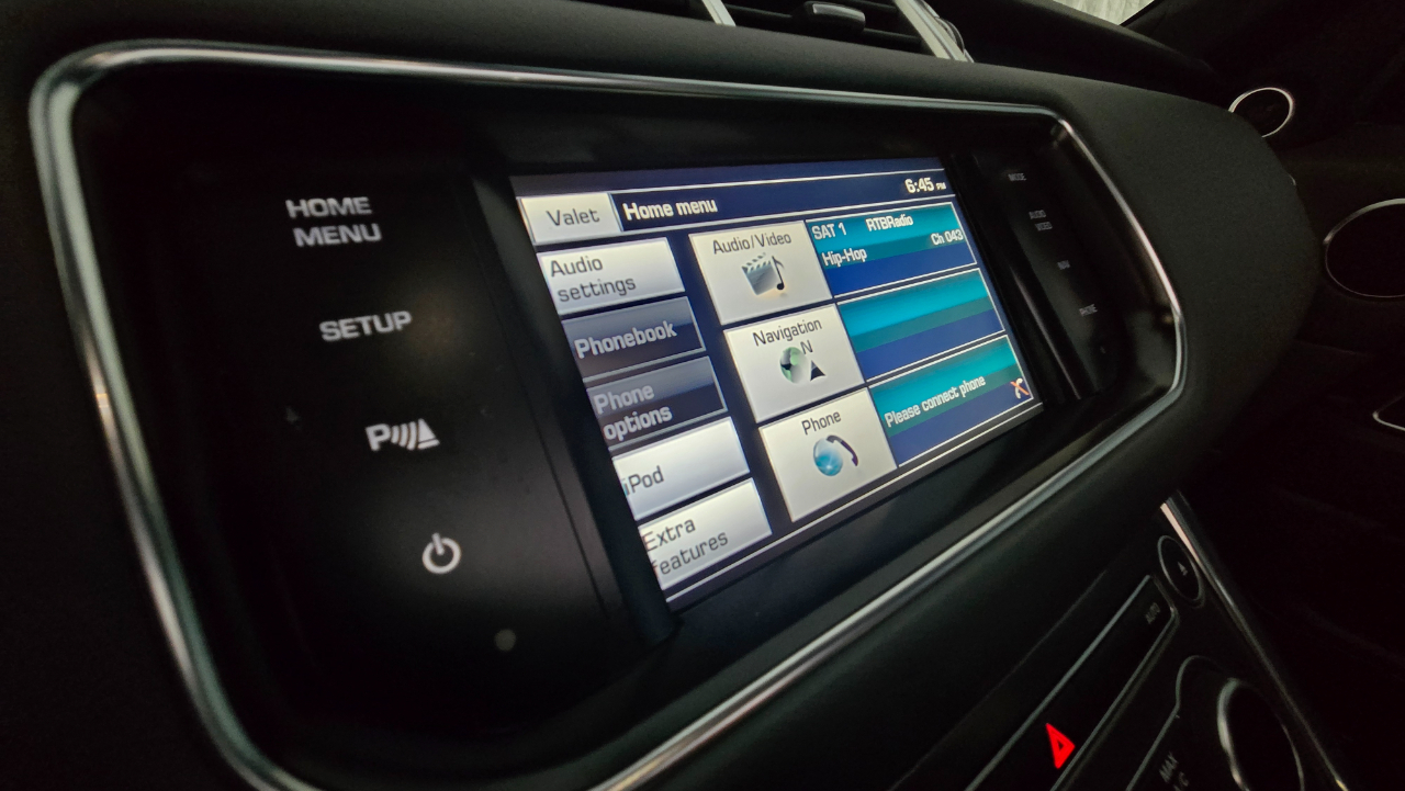2014 Land Rover Range Rover Sport HSE photo 23