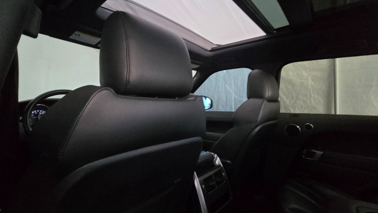 2014 Land Rover Range Rover Sport HSE photo 27
