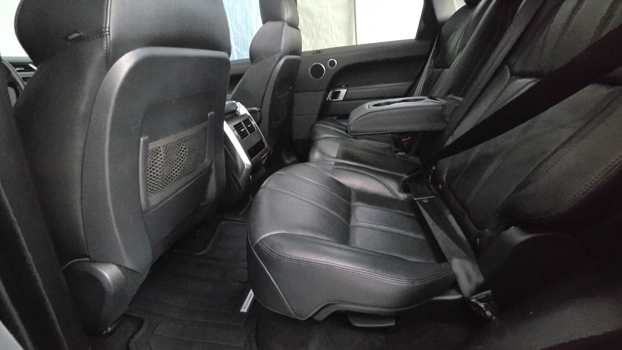 2014 Land Rover Range Rover Sport HSE photo 31