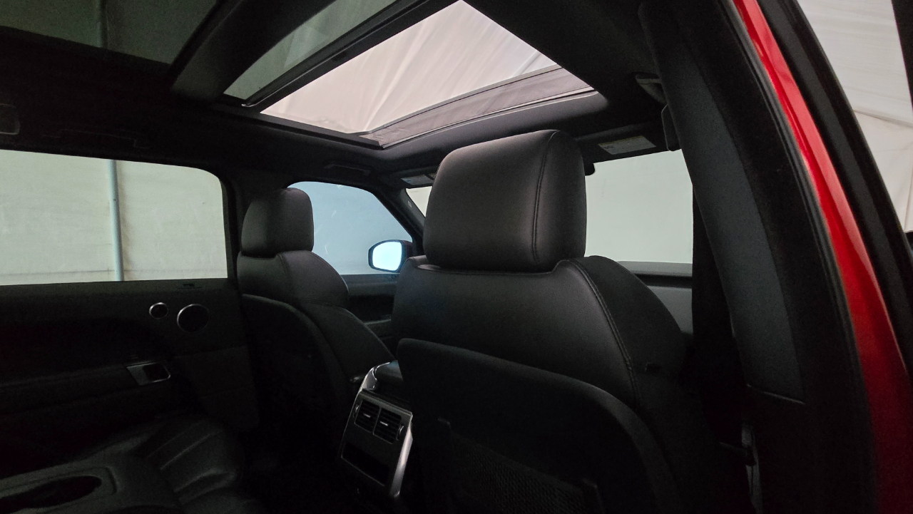 2014 Land Rover Range Rover Sport HSE photo 35