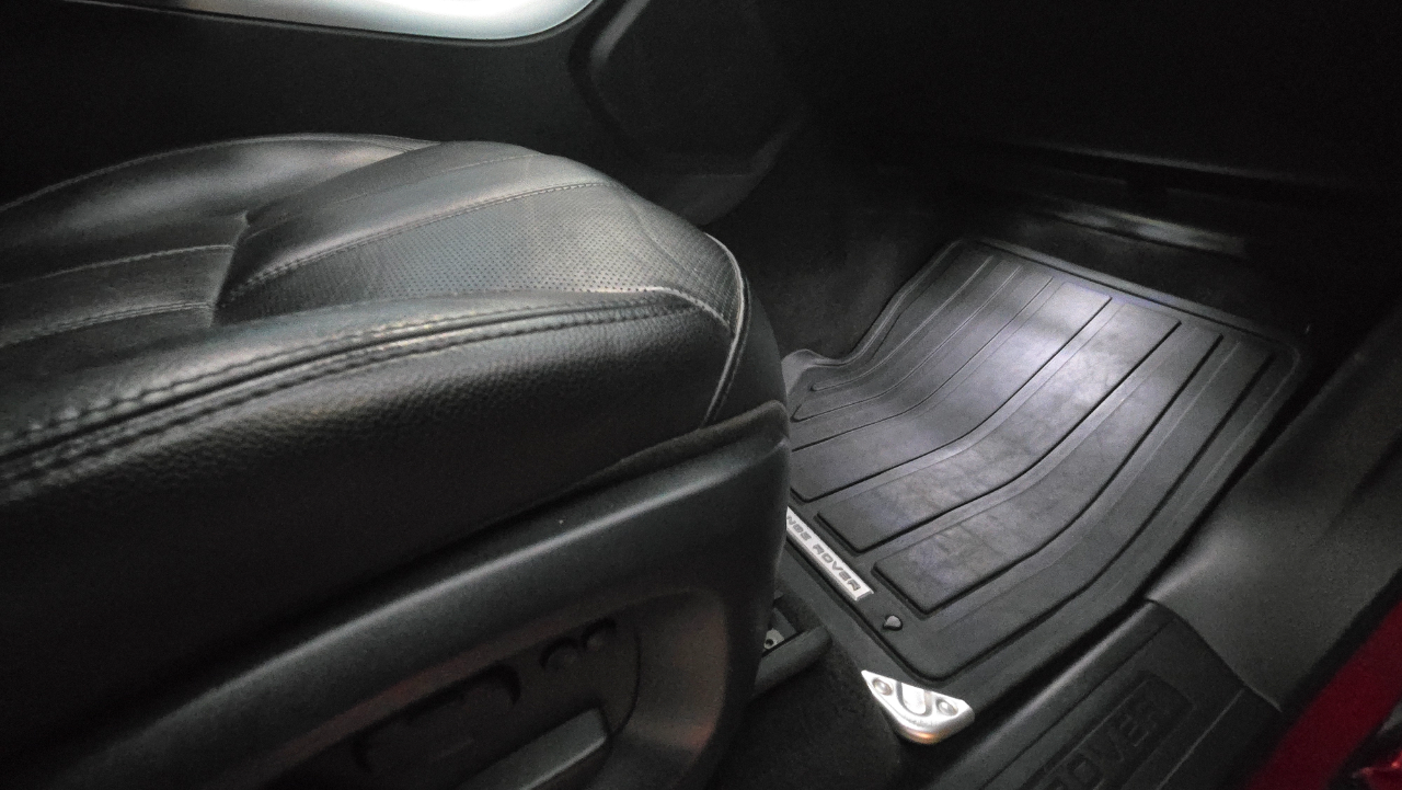 2014 Land Rover Range Rover Sport HSE photo 40