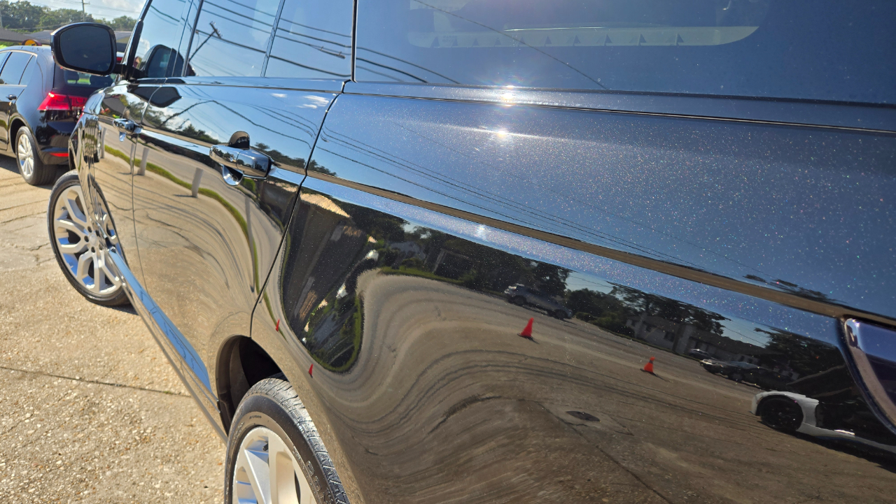 2016 Land Rover Range Rover HSE photo 9