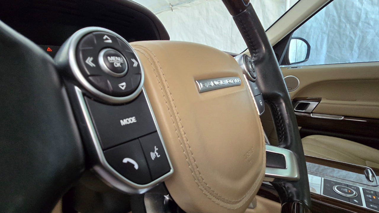 2016 Land Rover Range Rover HSE photo 30