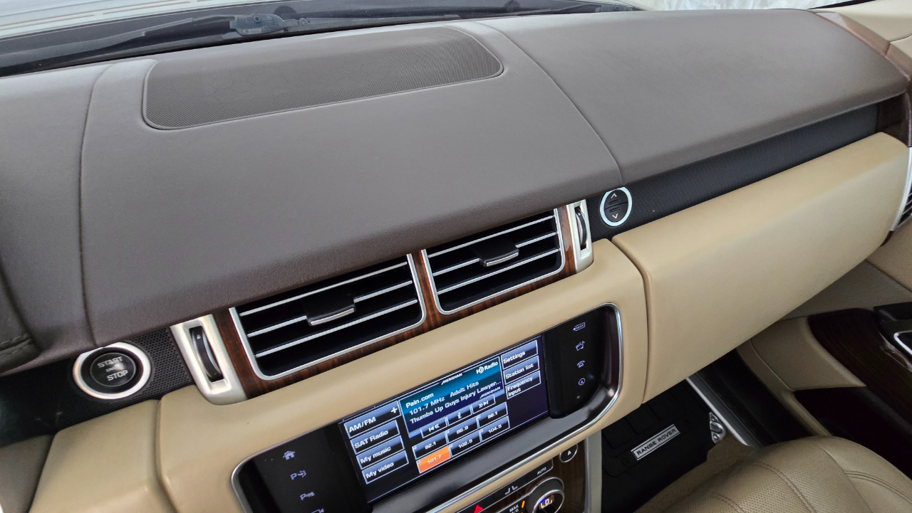 2016 Land Rover Range Rover HSE photo 38