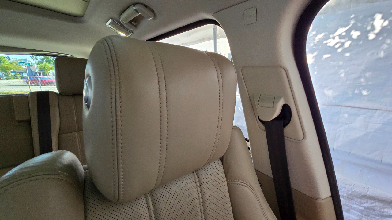 2016 Land Rover Range Rover HSE photo 42