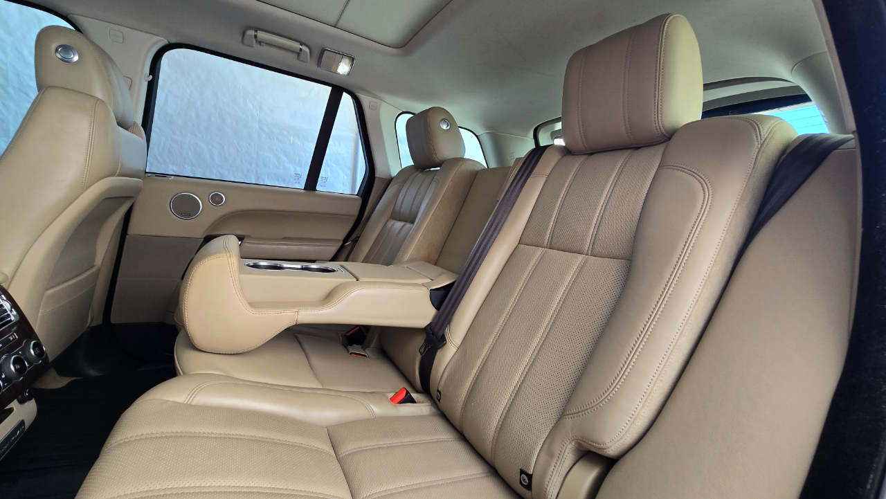 2016 Land Rover Range Rover HSE photo 45
