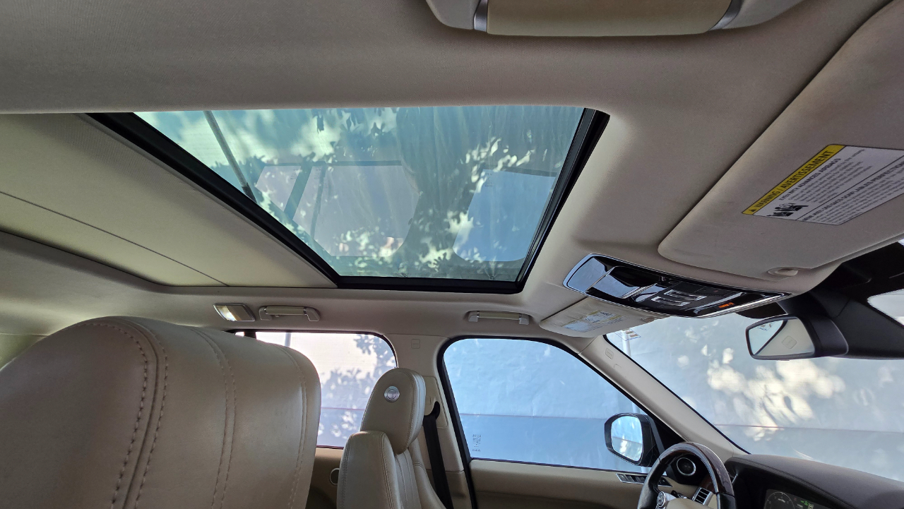 2016 Land Rover Range Rover HSE photo 57