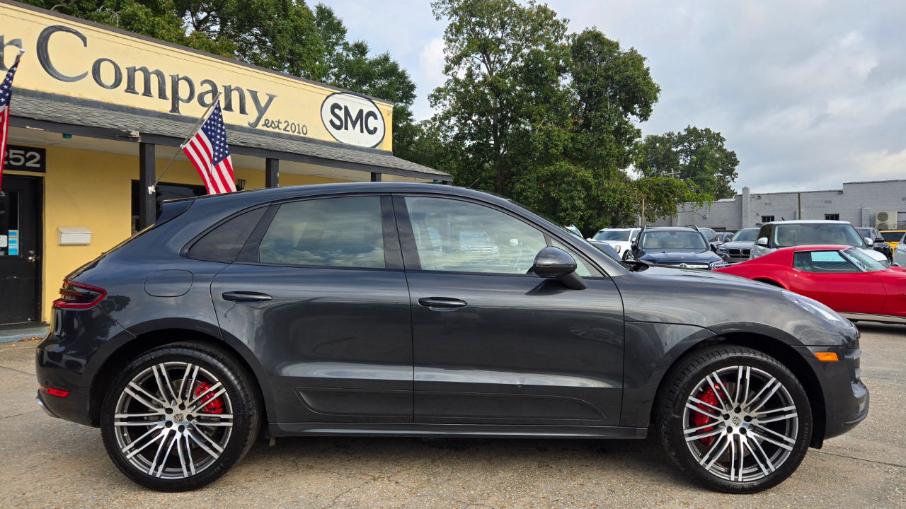 2017 Porsche Macan Turbo photo 14