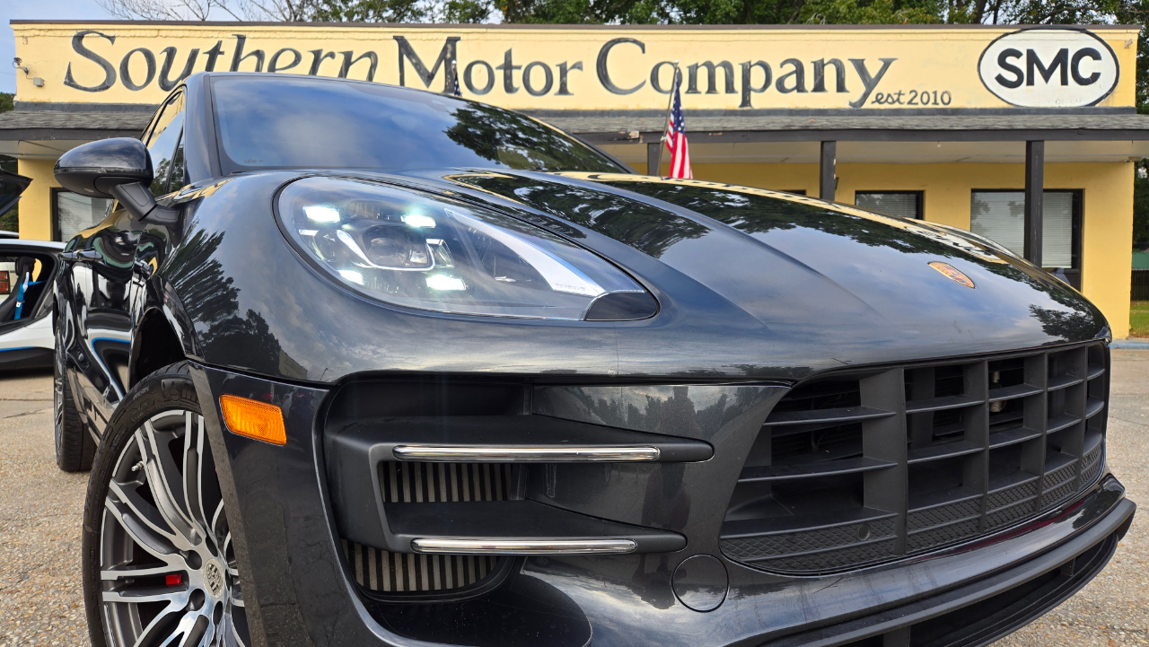 2017 Porsche Macan Turbo photo 20