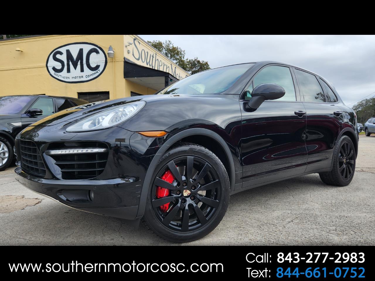 Porsche Cayenne AWD 4dr Turbo 2012 Porsche Cayenne AWD 4dr Turbo 2012