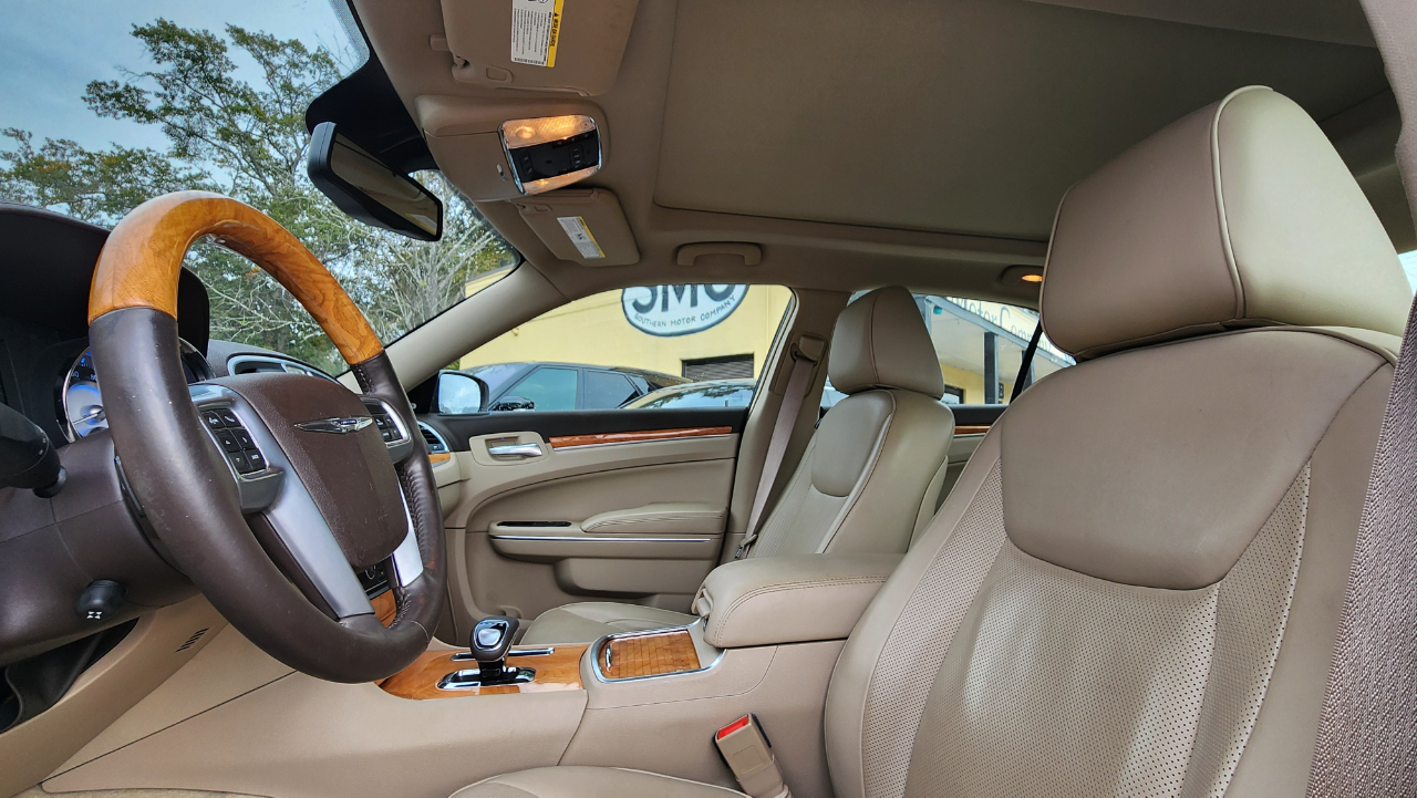 Chrysler 300  2013 Chrysler 300  2013