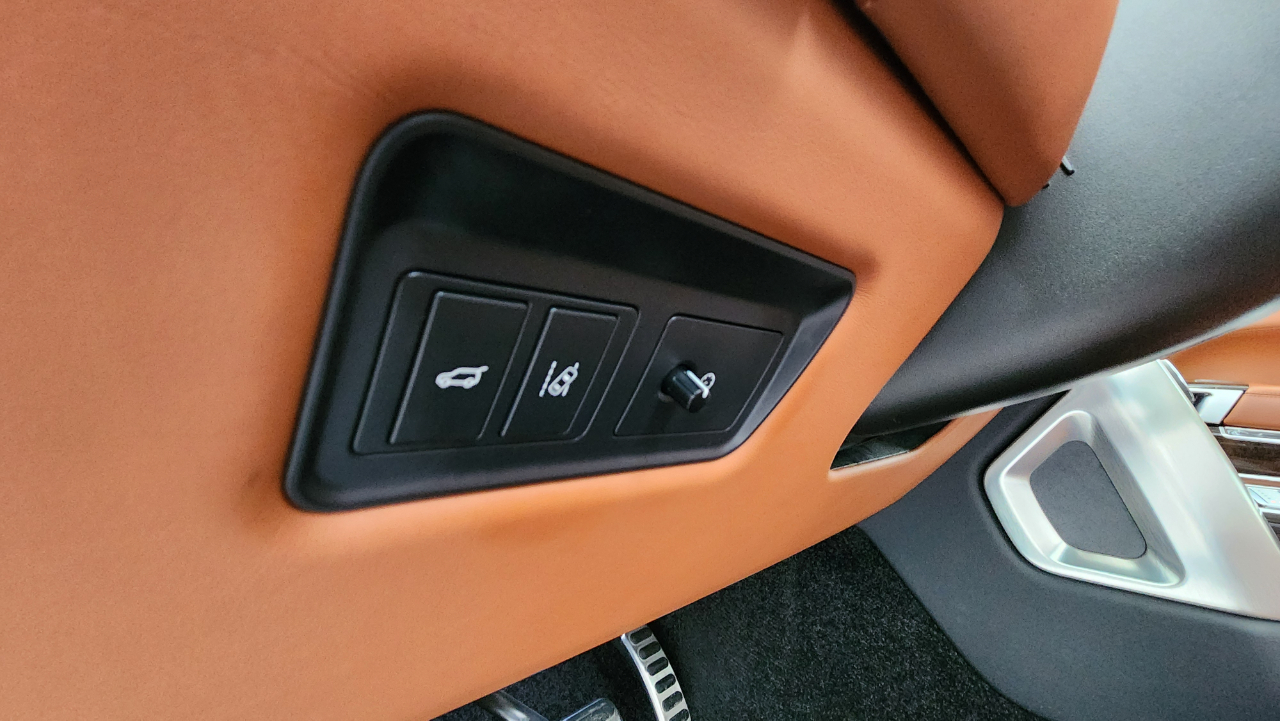 Land Rover Range Rover V8 Supercharged Autobiography SWB 2017