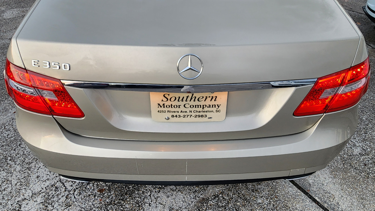 Mercedes-Benz E-Class  2010