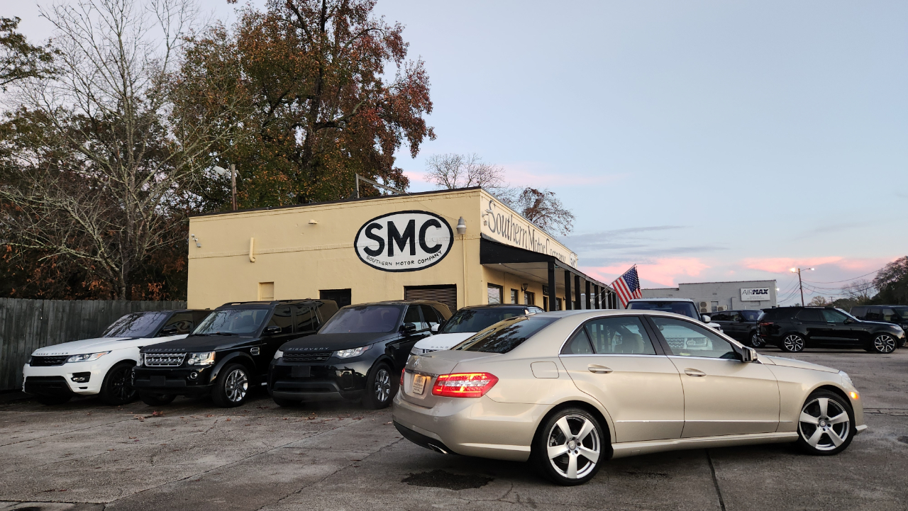 Mercedes-Benz E-Class  2010