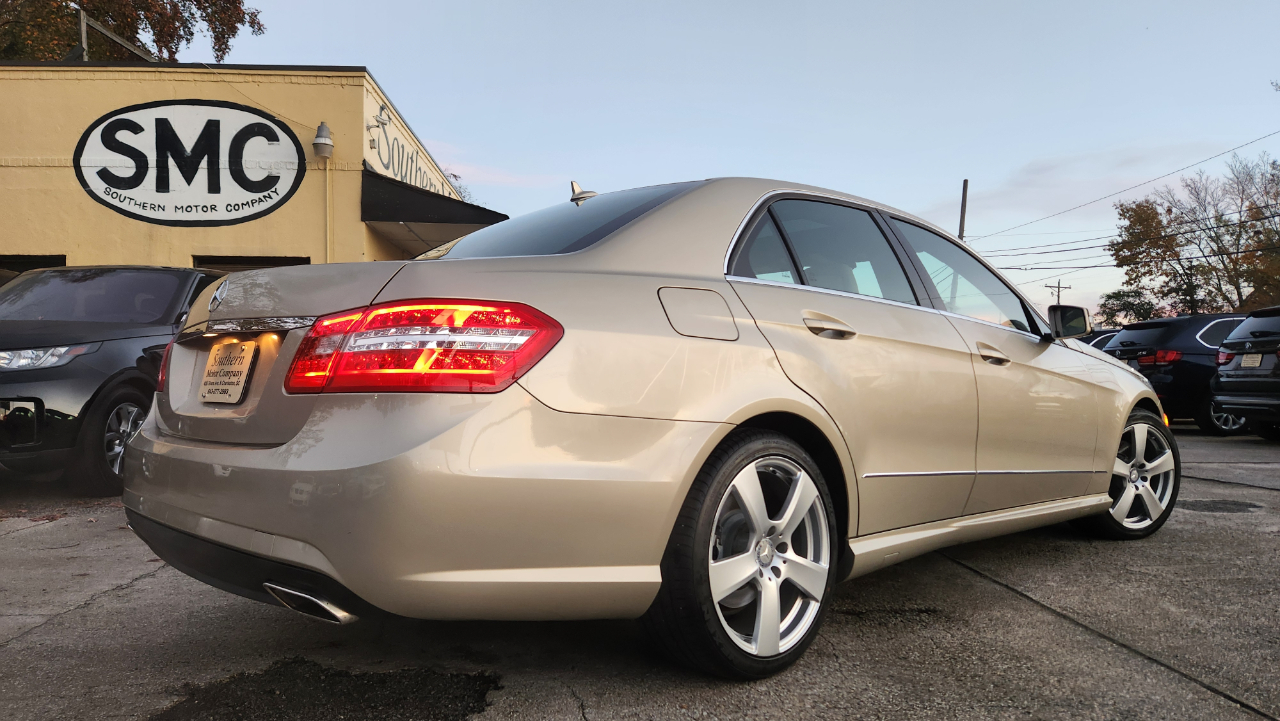 Mercedes-Benz E-Class  2010