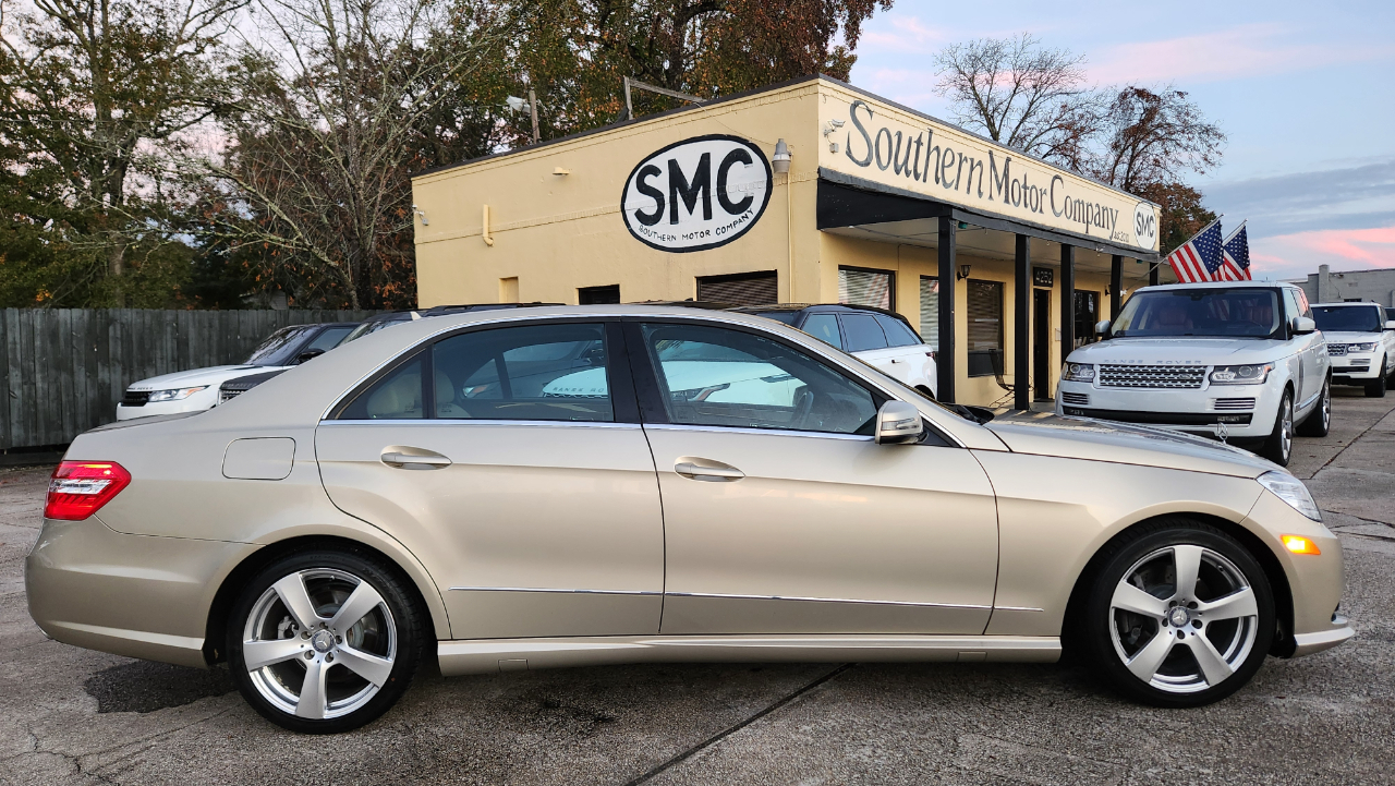 Mercedes-Benz E-Class  2010