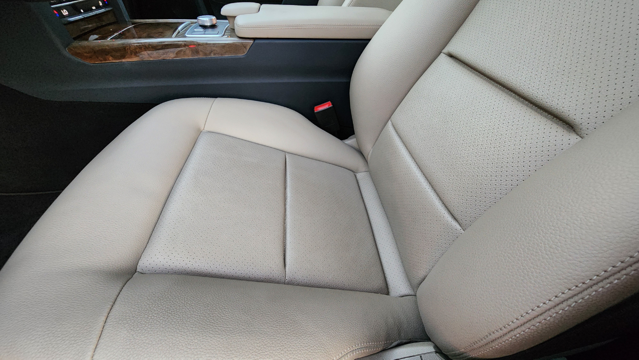 Mercedes-Benz E-Class  2010