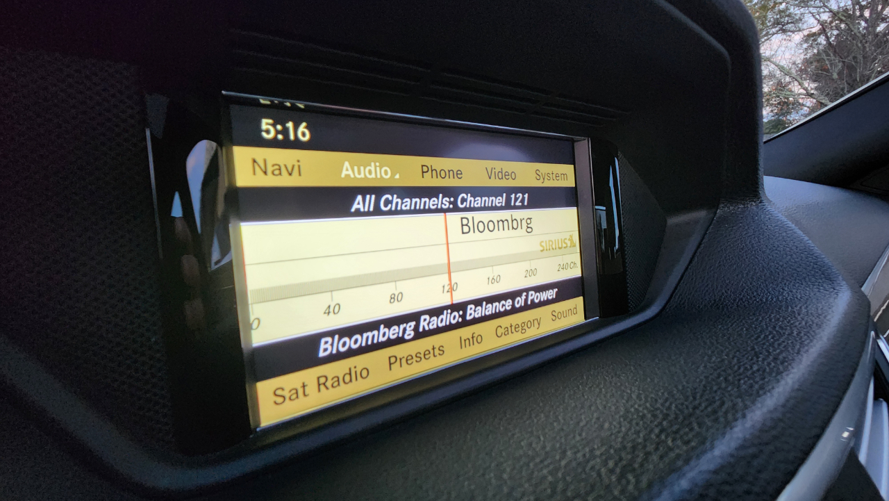 Mercedes-Benz E-Class  2010