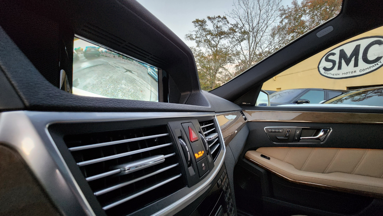 Mercedes-Benz E-Class  2010